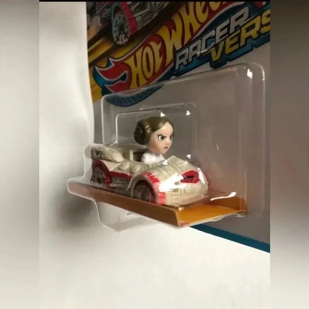 Mattel Hot Wheels Racer Verse Diecast Car: Star Wars Princess Leia - BRAND NEW!!